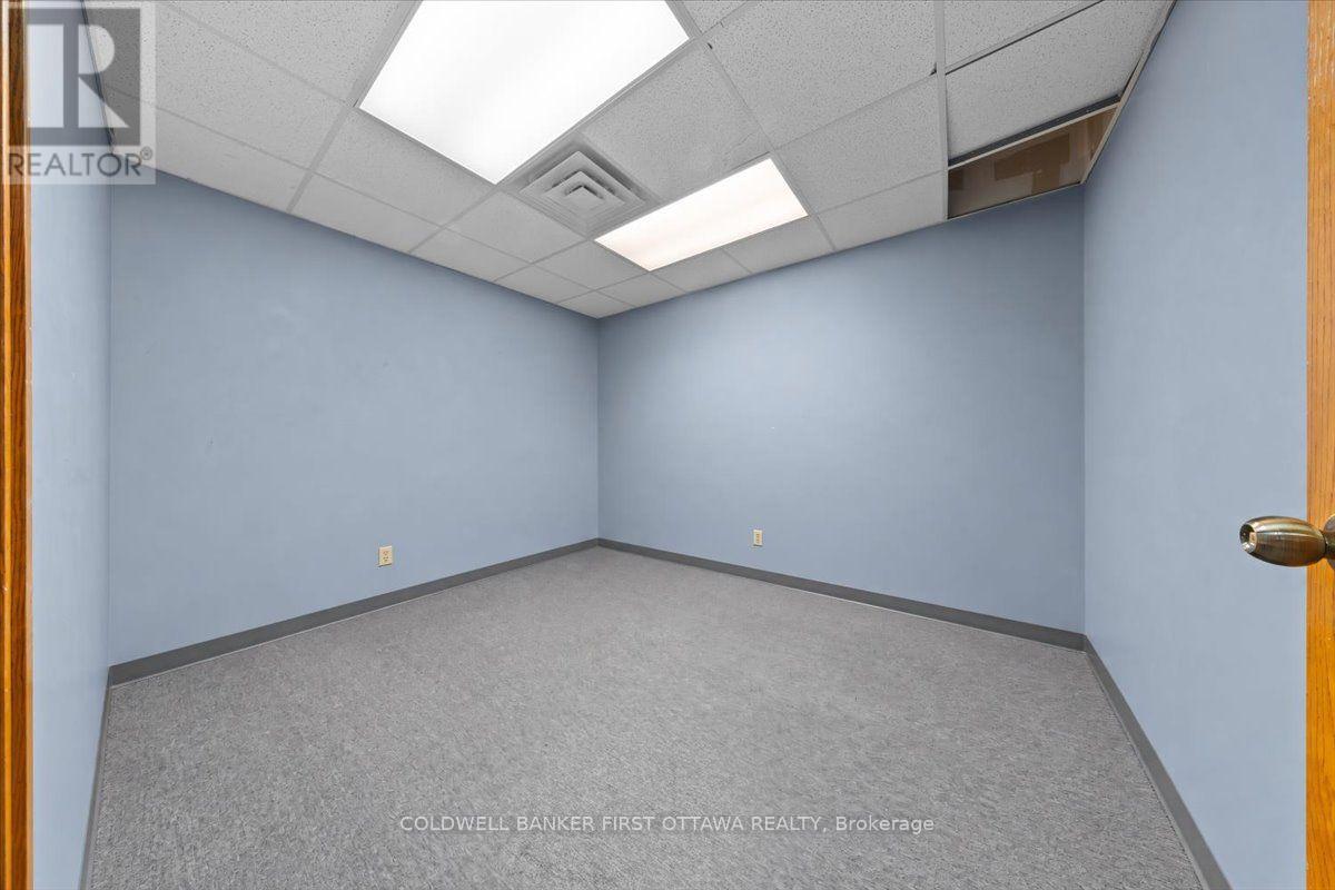 33 - 2000 Thurston Drive, Ottawa, Ontario  K1G 4K7 - Photo 18 - X13781820