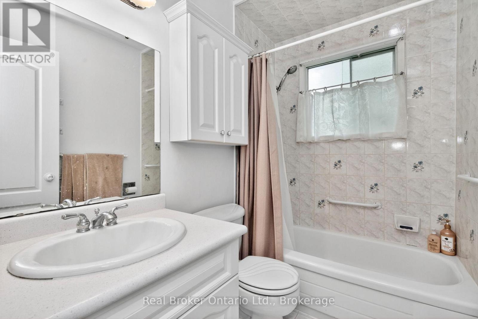 208 Desroches Trail, Tiny, Ontario  L9M 0H9 - Photo 12 - S13416898