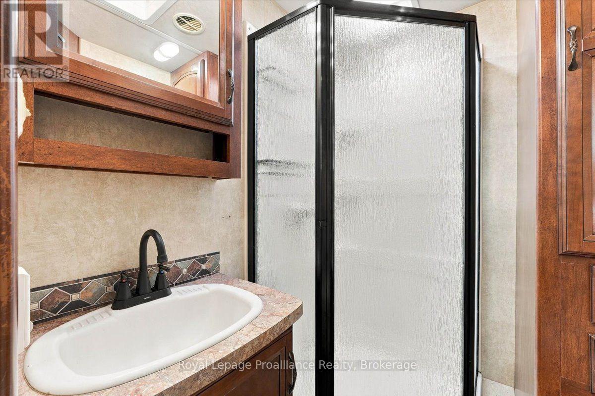 292 Hartin Road, Addington Highlands, Ontario  K0H 2G0 - Photo 6 - X13781524