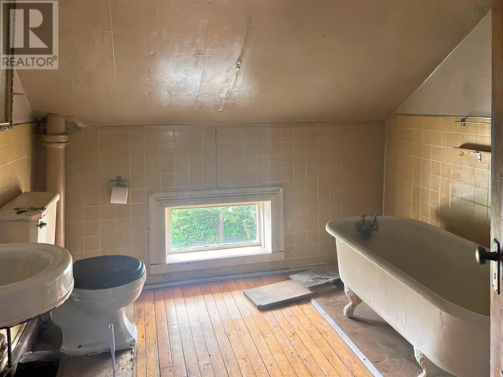 10834 209 Highway, Wharton, Nova Scotia  B0M 1S0 - Photo 37 - 202620493