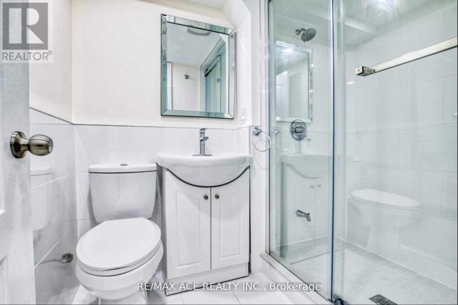 Bsmt - 17 Brewton Road, Toronto, Ontario  M1G 1W2 - Photo 6 - E13781716