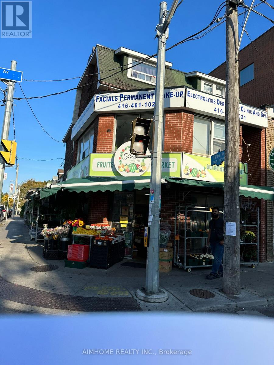733 Pape Avenue, Toronto, Ontario  M4K 3S8 - Photo 12 - E13781840
