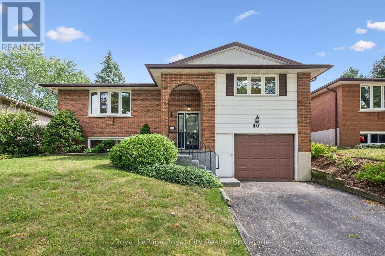40 BISHOP COURT, Guelph, Ontario