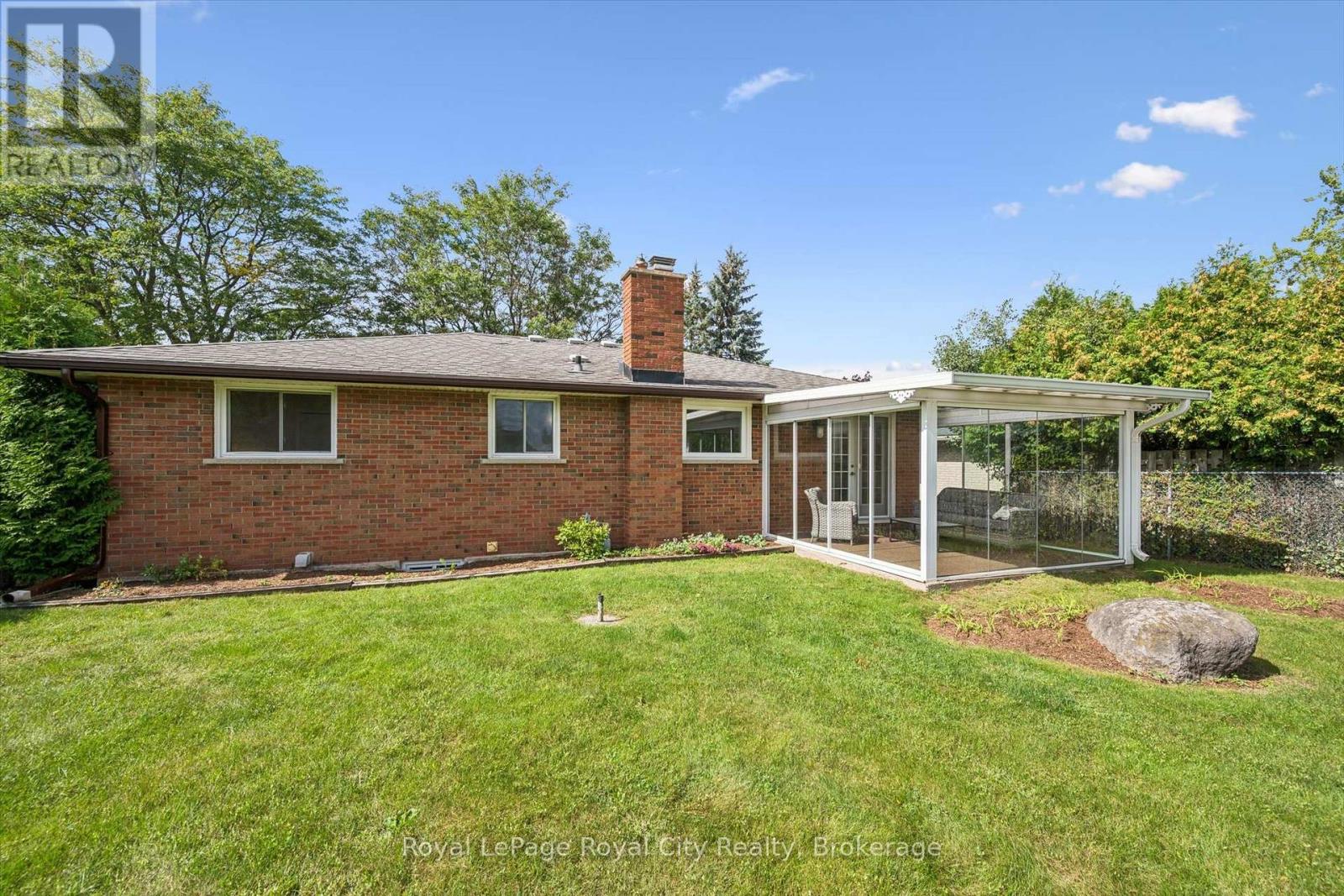 40 Bishop Court, Guelph, Ontario  N1G 2R9 - Photo 32 - X13781712
