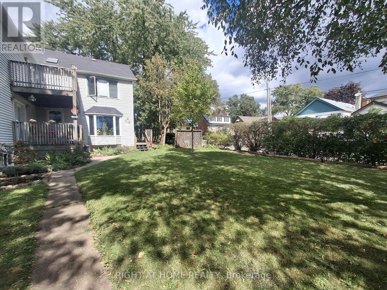 BASEMENT - 109 FURNIVAL ROAD S, Toronto, Ontario