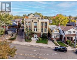 D - 957 BROADVIEW AVENUE, Toronto, Ontario