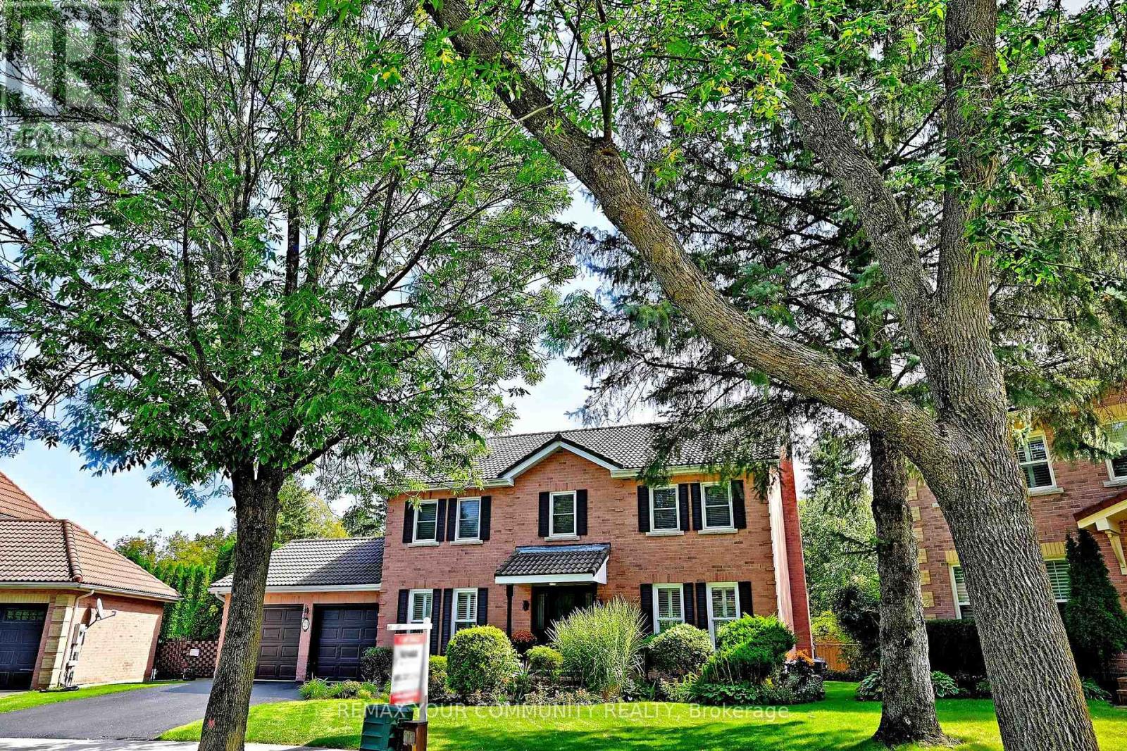 23 CRANBERRY LANE, Aurora, Ontario