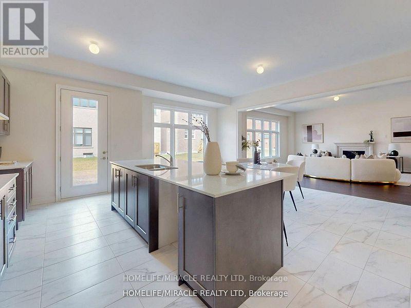 25 Joiner Circle, Whitchurch-Stouffville, Ontario  L4A 4W9 - Photo 16 - N13781762