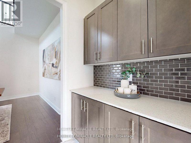 25 Joiner Circle, Whitchurch-Stouffville, Ontario  L4A 4W9 - Photo 20 - N13781762