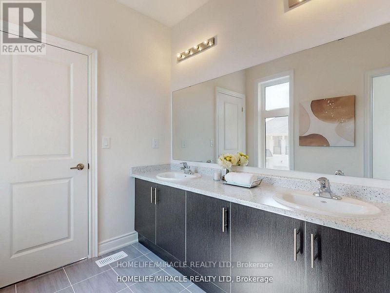 25 Joiner Circle, Whitchurch-Stouffville, Ontario  L4A 4W9 - Photo 47 - N13781762