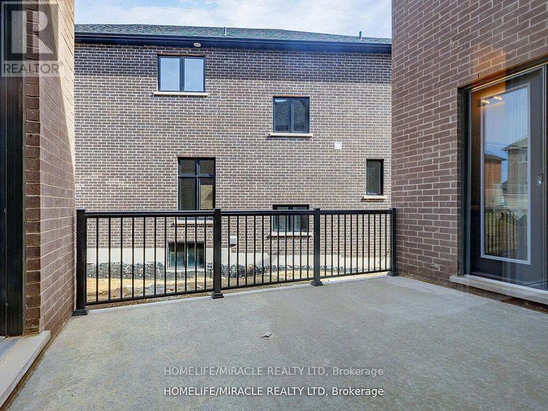 25 Joiner Circle, Whitchurch-Stouffville, Ontario  L4A 4W9 - Photo 50 - N13781762