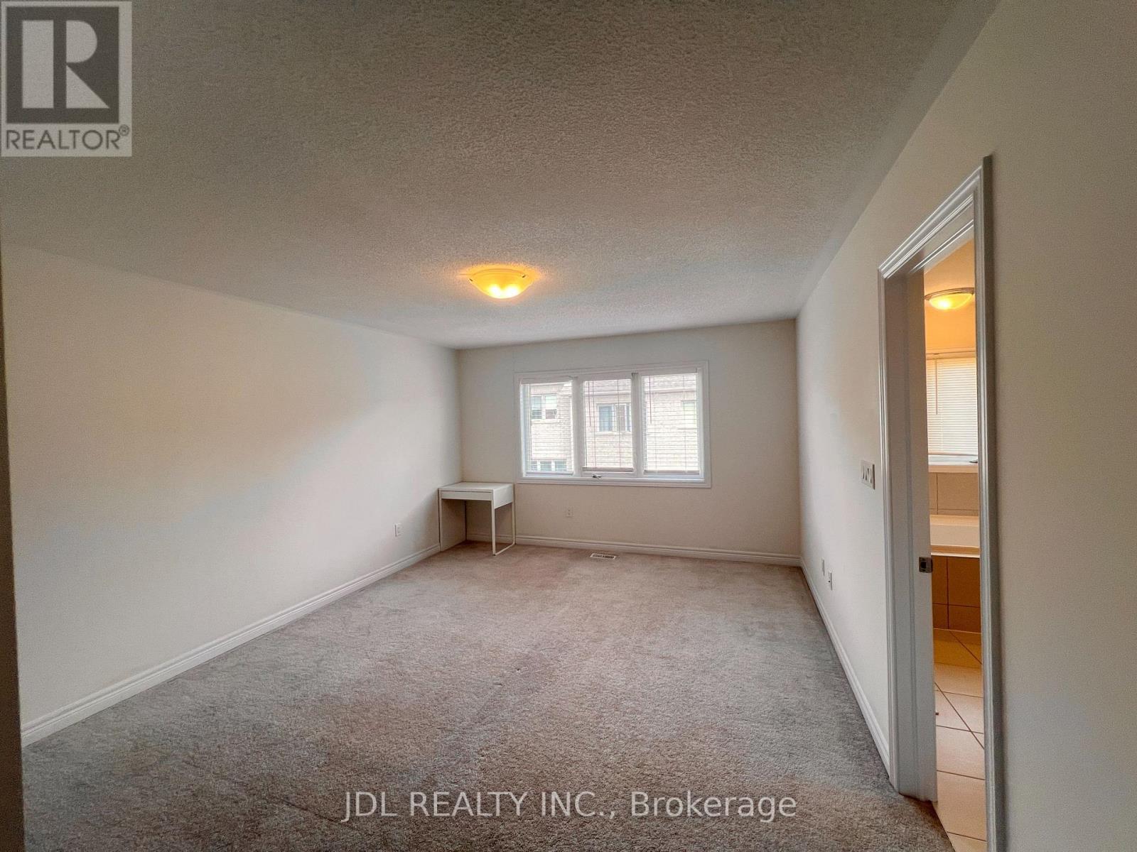 6 Twinflower Lane, Richmond Hill (Oak Ridges Lake Wilcox), Ontario  L4E 1E7 - Photo 20 - N13781796