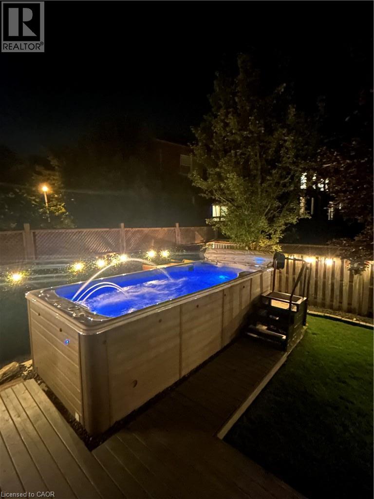 723 Munich Circle, Waterloo, Ontario  N2V 2N6 - Photo 32 - 40858886