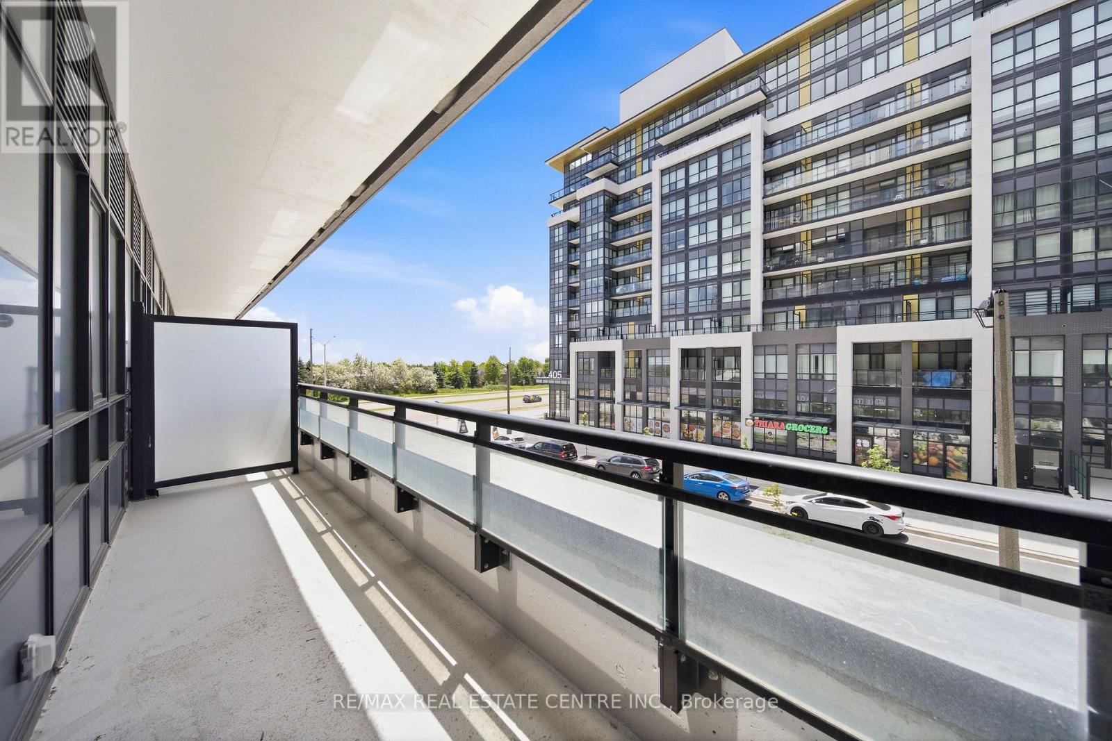 221 - 395 Dundas Street W, Oakville, Ontario  L6M 4M2 - Photo 12 - W13781780