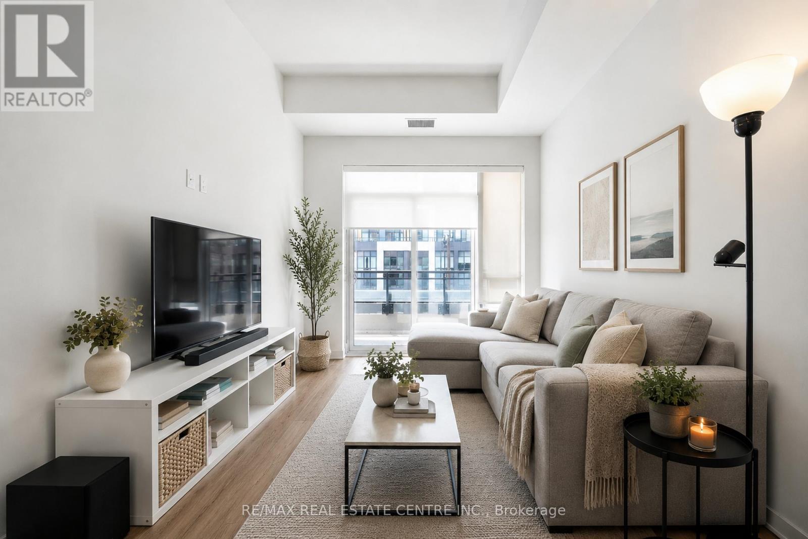221 - 395 Dundas Street W, Oakville, Ontario  L6M 4M2 - Photo 4 - W13781780