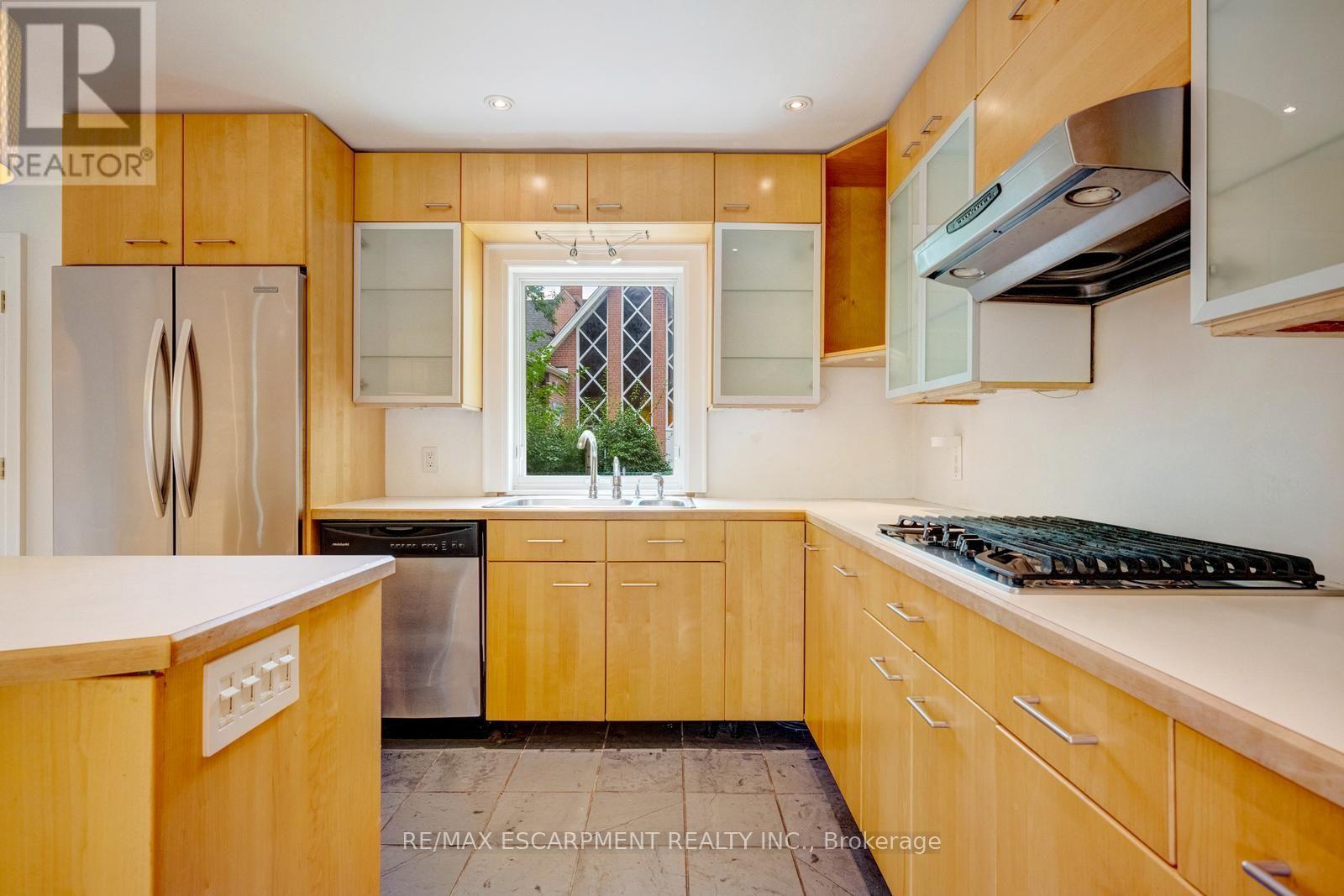 7 Washington Avenue, Oakville, Ontario  L6K 1W5 - Photo 14 - W13781814
