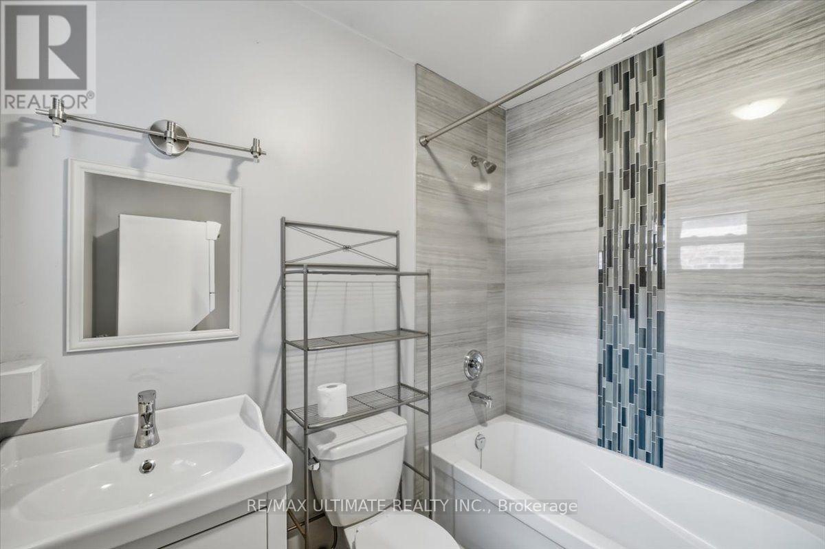 299 Delaware Avenue, Toronto, Ontario  M6H 2T7 - Photo 21 - W13781858