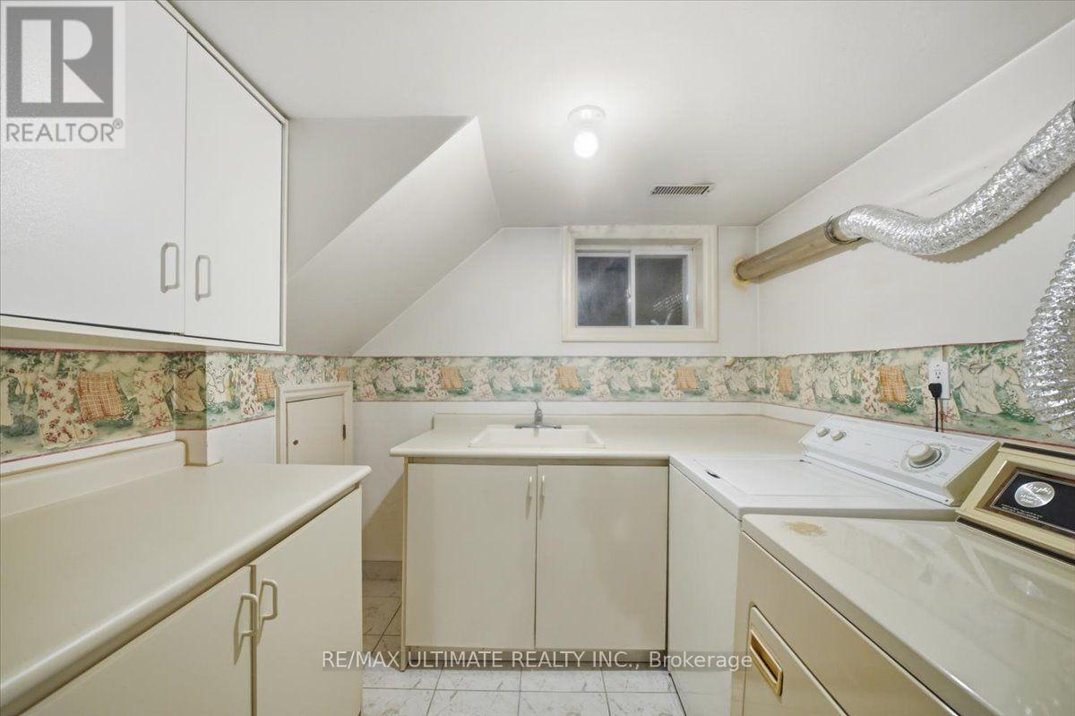 299 Delaware Avenue, Toronto, Ontario  M6H 2T7 - Photo 31 - W13781858