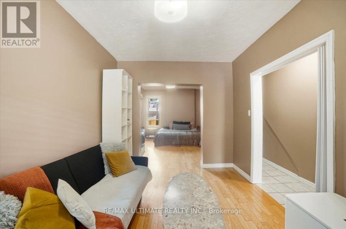 299 Delaware Avenue, Toronto, Ontario  M6H 2T7 - Photo 7 - W13781858