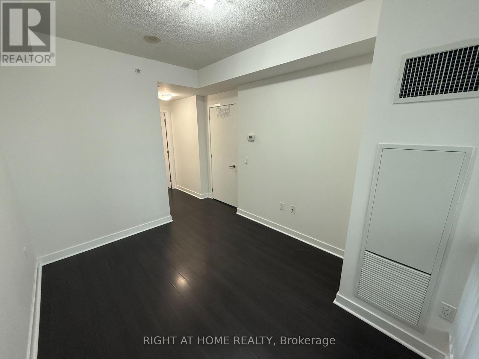 3975 Grand Park Drive, Mississauga, Ontario  L5B 0K4 - Photo 22 - W13781860