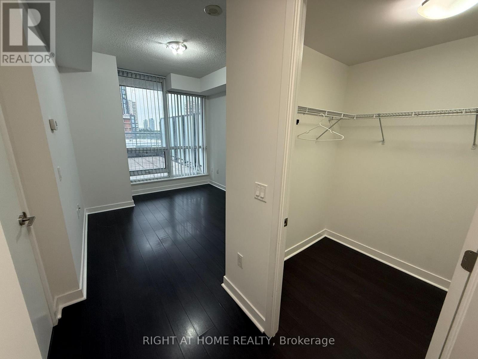 3975 Grand Park Drive, Mississauga, Ontario  L5B 0K4 - Photo 24 - W13781860