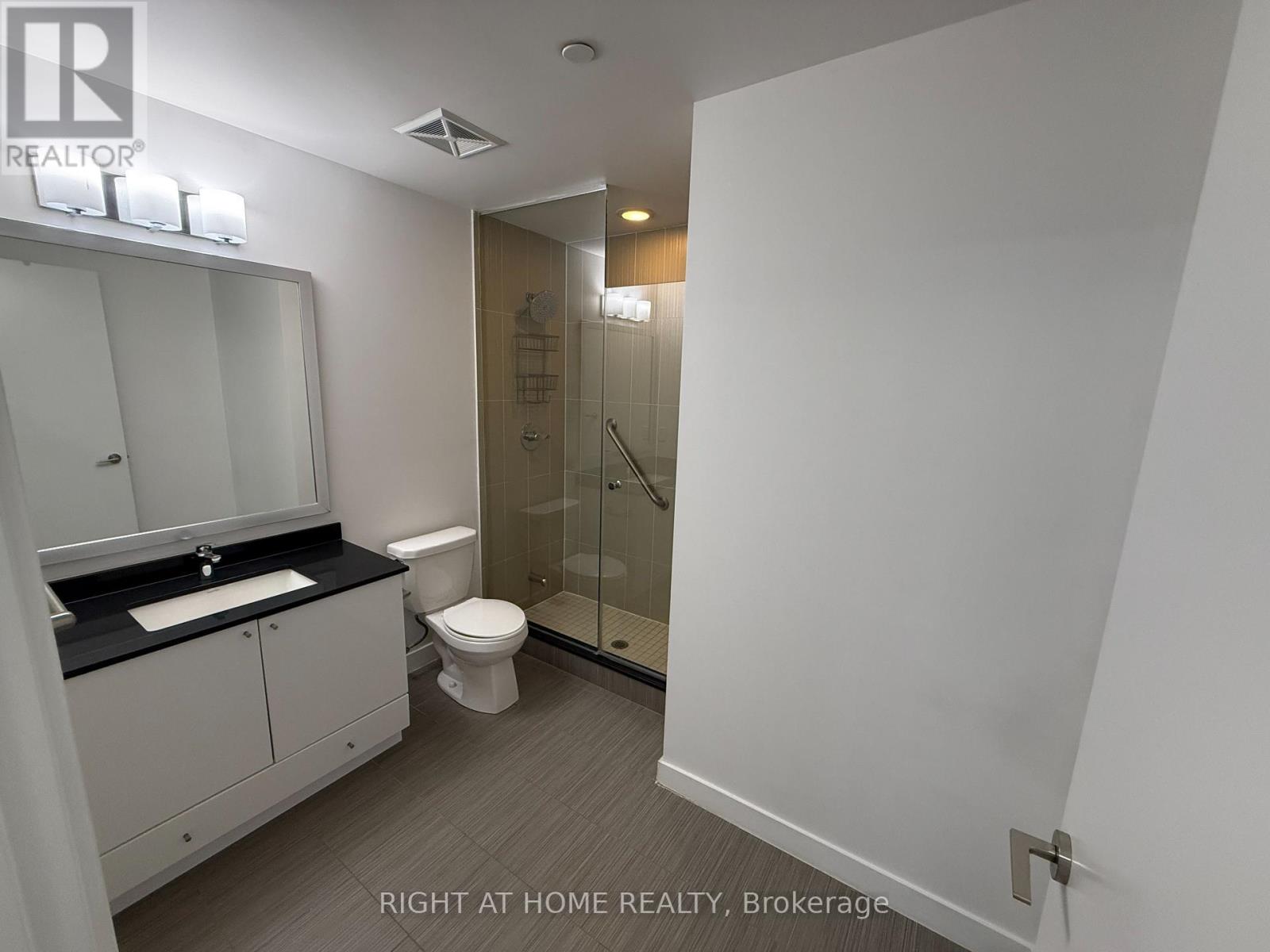 3975 Grand Park Drive, Mississauga, Ontario  L5B 0K4 - Photo 25 - W13781860
