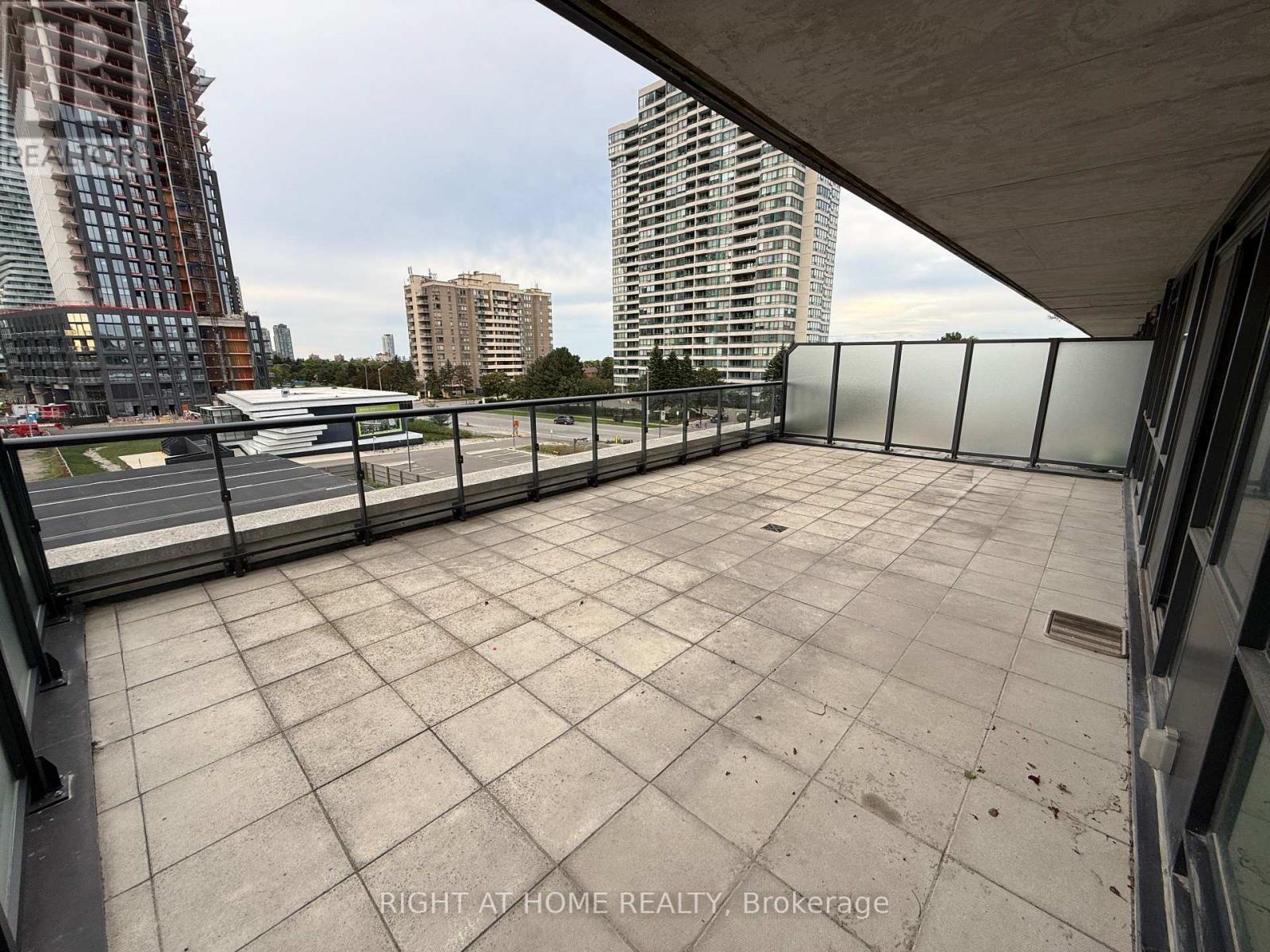 3975 Grand Park Drive, Mississauga, Ontario  L5B 0K4 - Photo 36 - W13781860