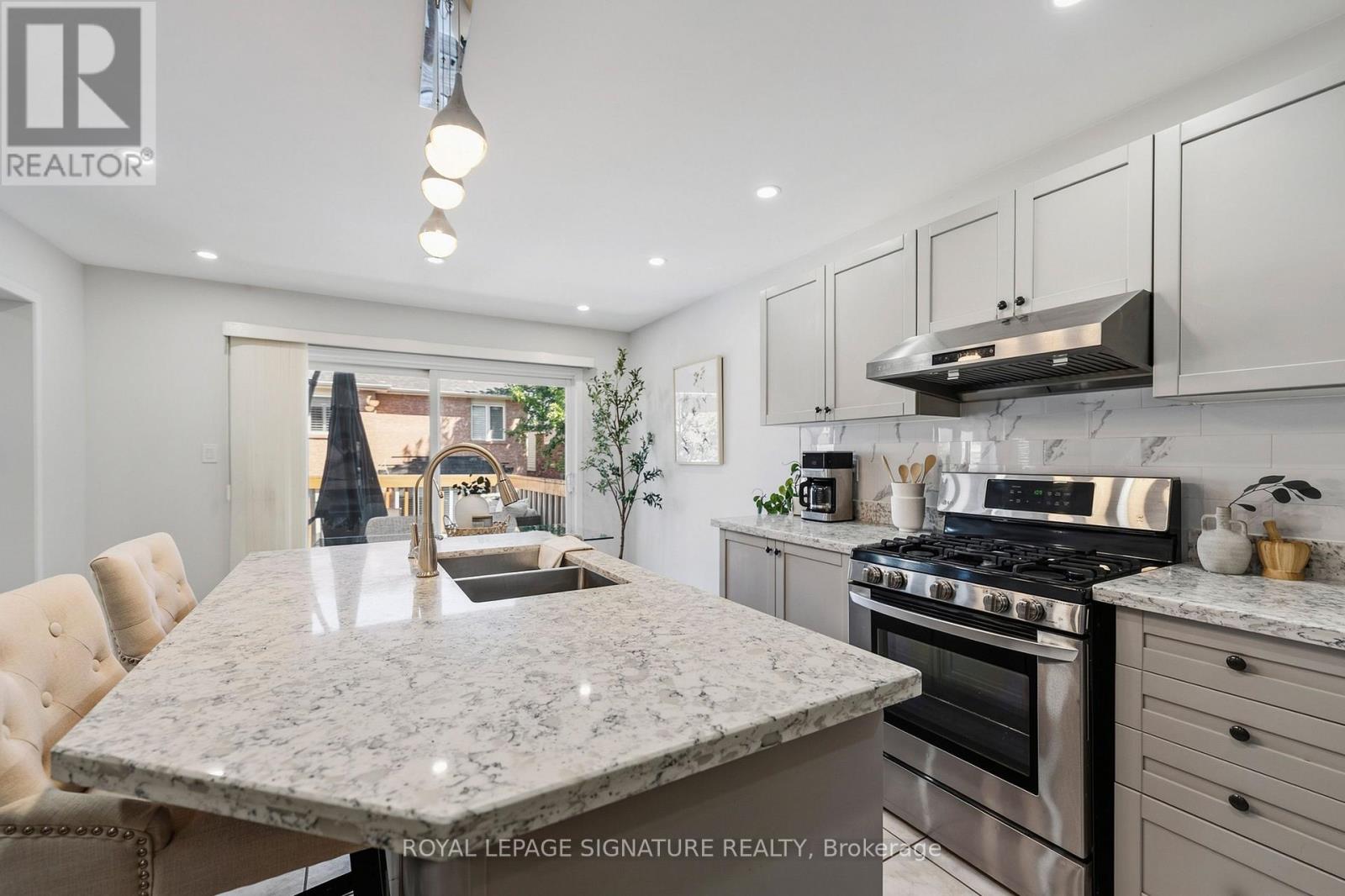 3195 Munson Crescent, Burlington, Ontario  L7M 0B9 - Photo 4 - W13781902
