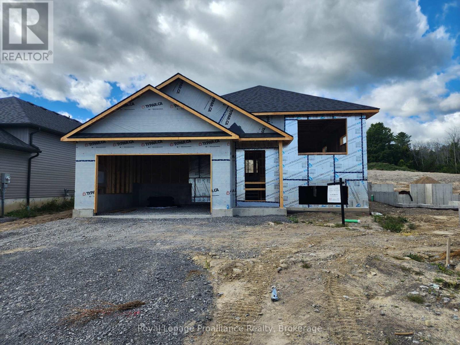 20 CEDARWOOD STREET, Quinte West, Ontario