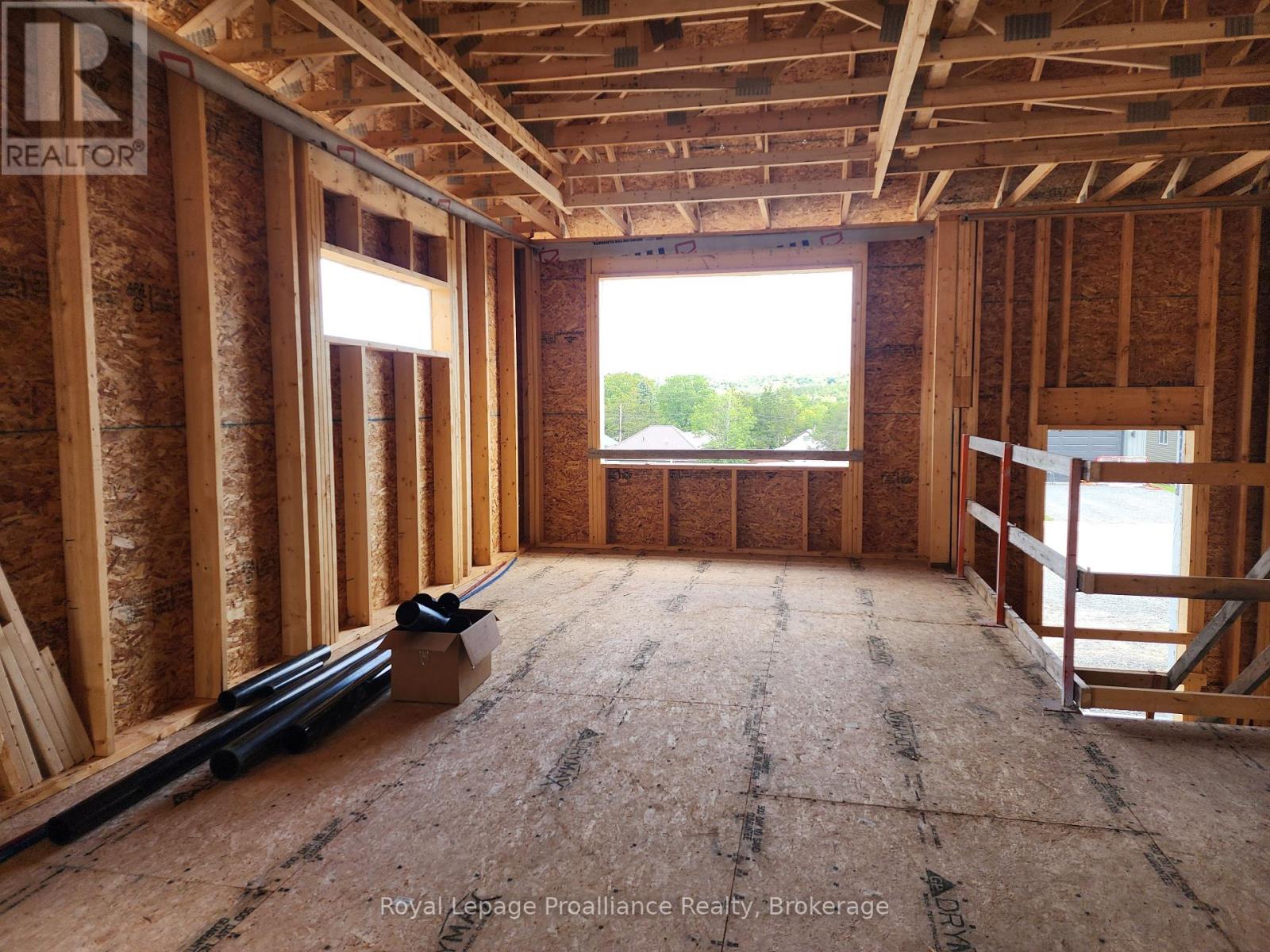20 Cedarwood Street, Quinte West, Ontario  K0K 2C0 - Photo 2 - X13501560