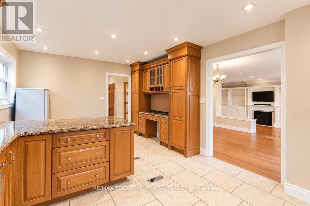 31 Fairleigh Crescent, Hamilton, Ontario  L8M 2L1 - Photo 11 - X13781772