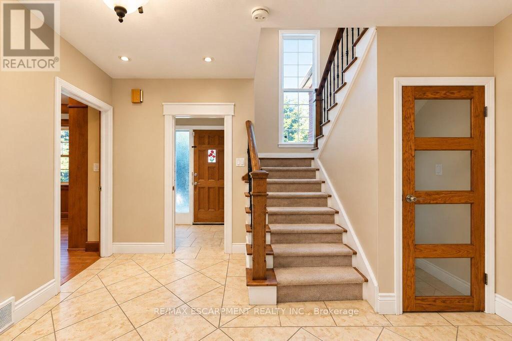 31 Fairleigh Crescent, Hamilton, Ontario  L8M 2L1 - Photo 16 - X13781772