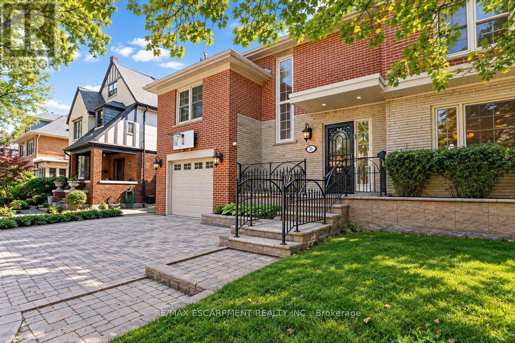 31 Fairleigh Crescent, Hamilton, Ontario  L8M 2L1 - Photo 2 - X13781772