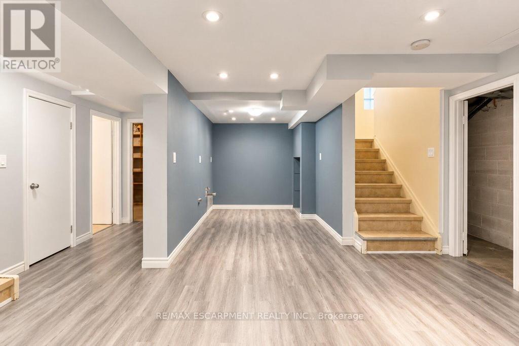 31 Fairleigh Crescent, Hamilton, Ontario  L8M 2L1 - Photo 24 - X13781772
