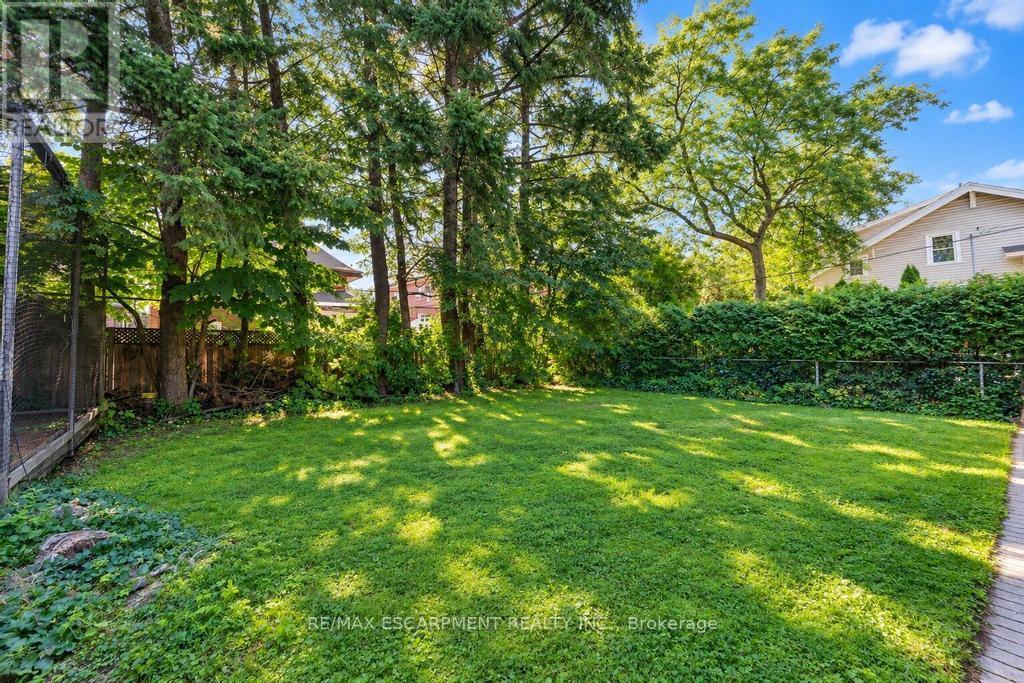 31 Fairleigh Crescent, Hamilton, Ontario  L8M 2L1 - Photo 30 - X13781772
