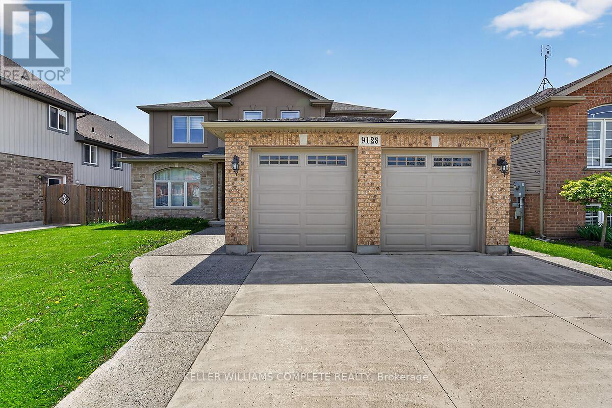 9128 Hendershot Boulevard, Niagara Falls, Ontario  L2H 0E3 - Photo 1 - X13781828