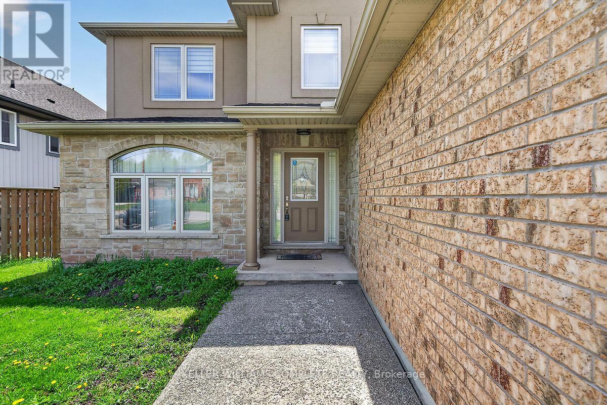 9128 Hendershot Boulevard, Niagara Falls, Ontario  L2H 0E3 - Photo 3 - X13781828