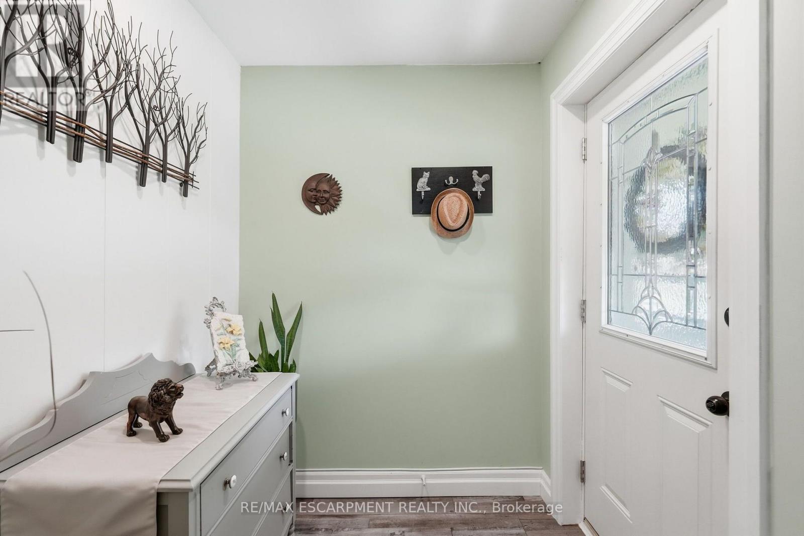 108 Sutherland Street E, Haldimand, Ontario  N3W 1C6 - Photo 5 - X13781904