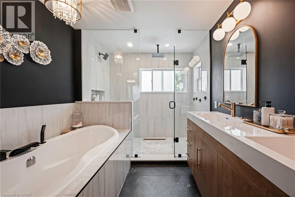 364 Stoneheight Place, Waterloo, Ontario  N2V 2A8 - Photo 37 - 40862504