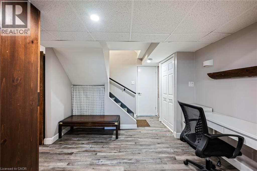 364 Stoneheight Place, Waterloo, Ontario  N2V 2A8 - Photo 38 - 40862504