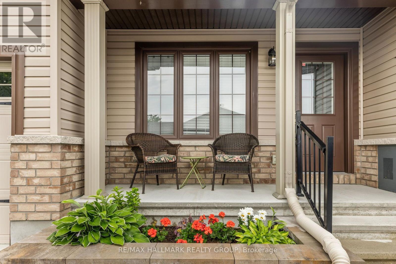 3 Horton Street, Mississippi Mills, Ontario  K0A 1A0 - Photo 2 - X13773732