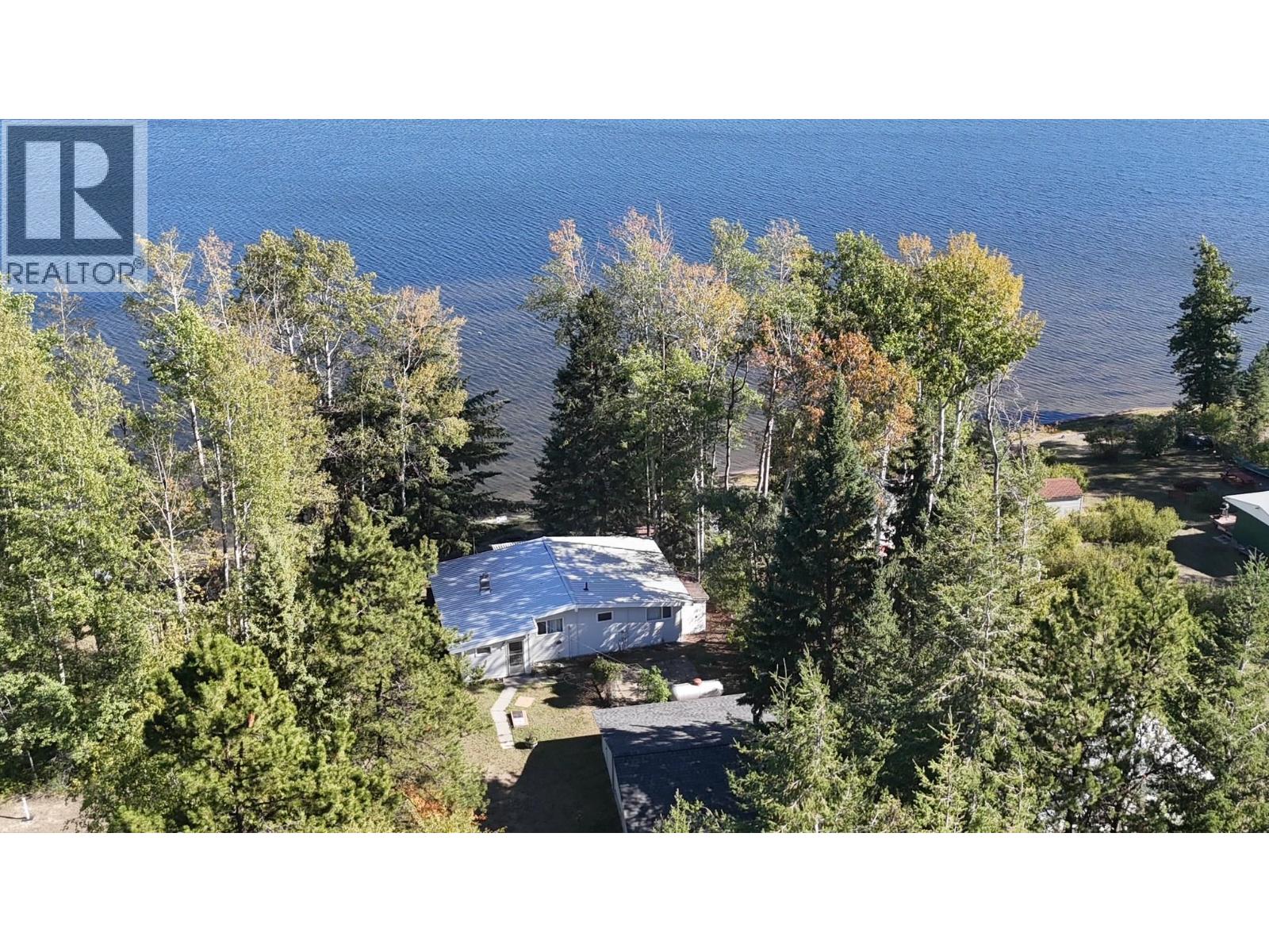 8241 Peterson Road, Fraser Lake, British Columbia  V0J 1S0 - Photo 2 - R3115384