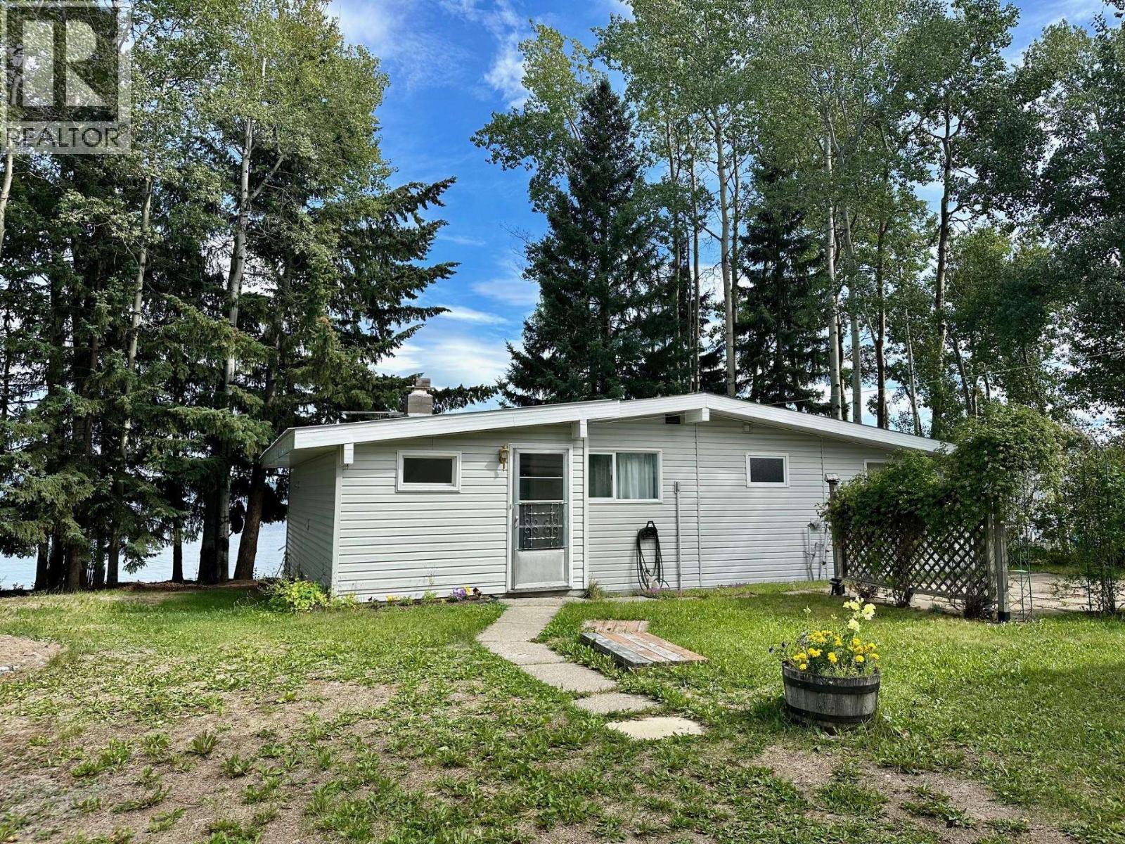 8241 Peterson Road, Fraser Lake, British Columbia  V0J 1S0 - Photo 17 - R3115384