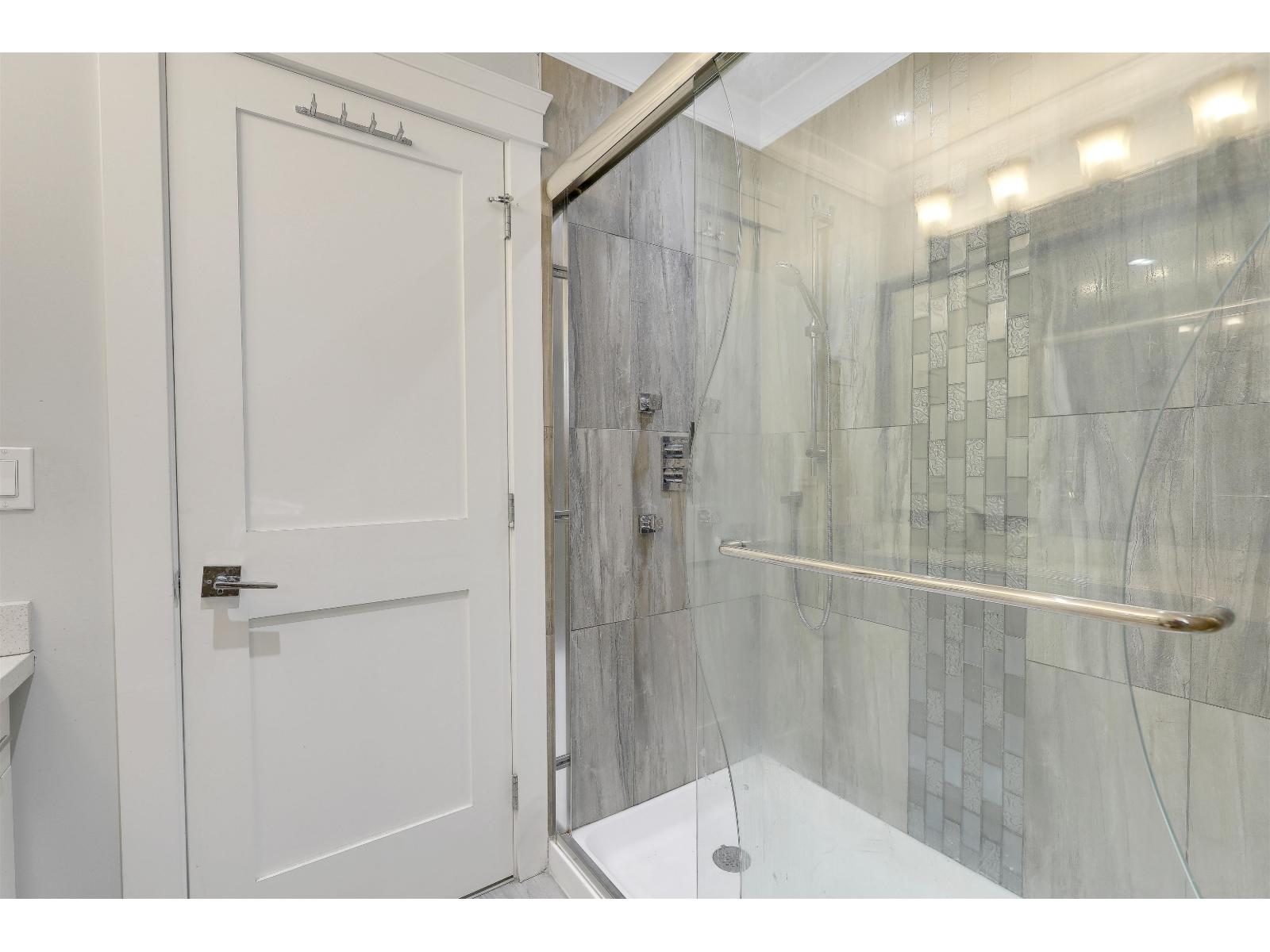 21001 77 Avenue, Langley, British Columbia  V2Y 0L1 - Photo 26 - R3165034