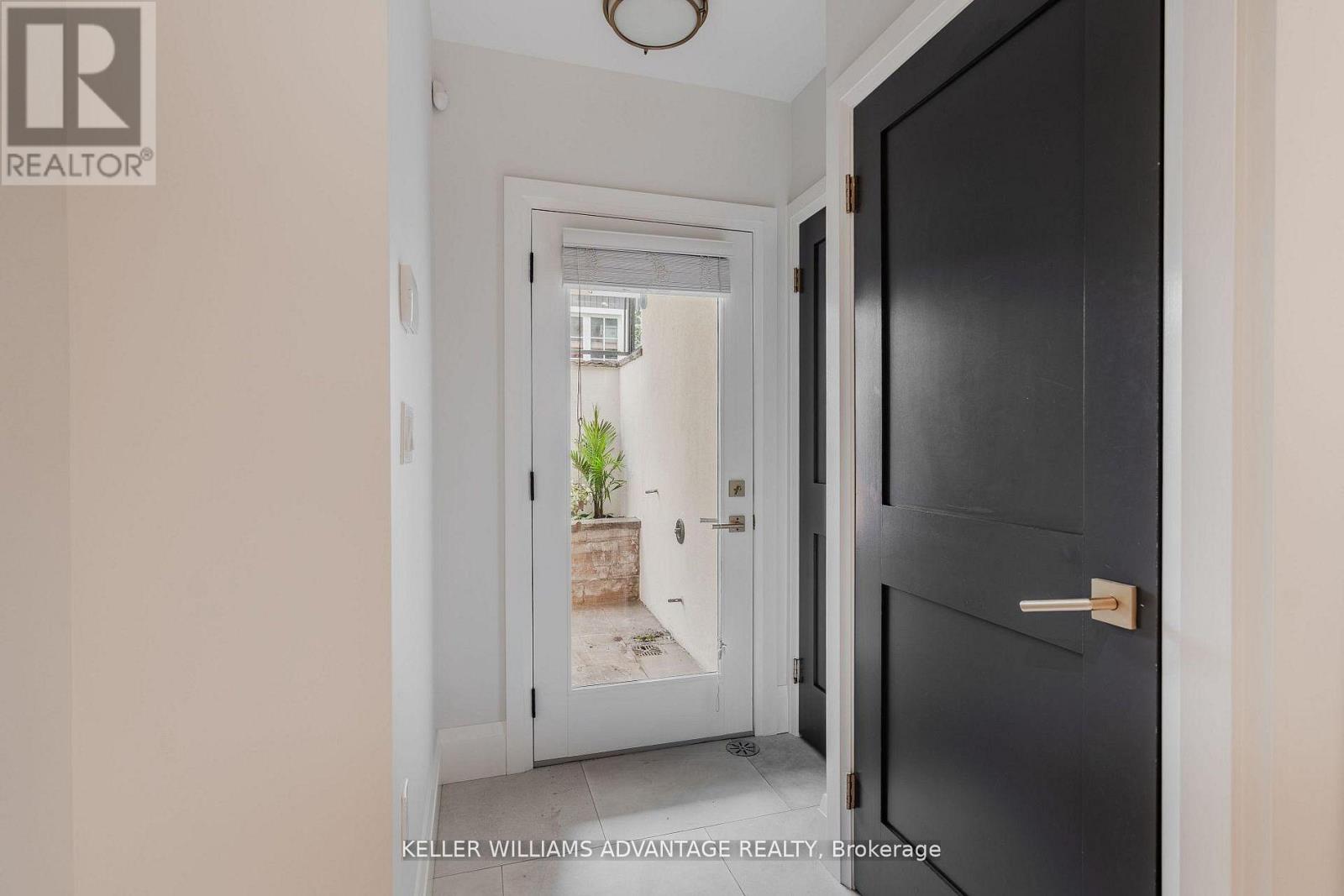 Lower - 35 Duart Park Road, Toronto, Ontario  M4E 1J3 - Photo 6 - E13757084