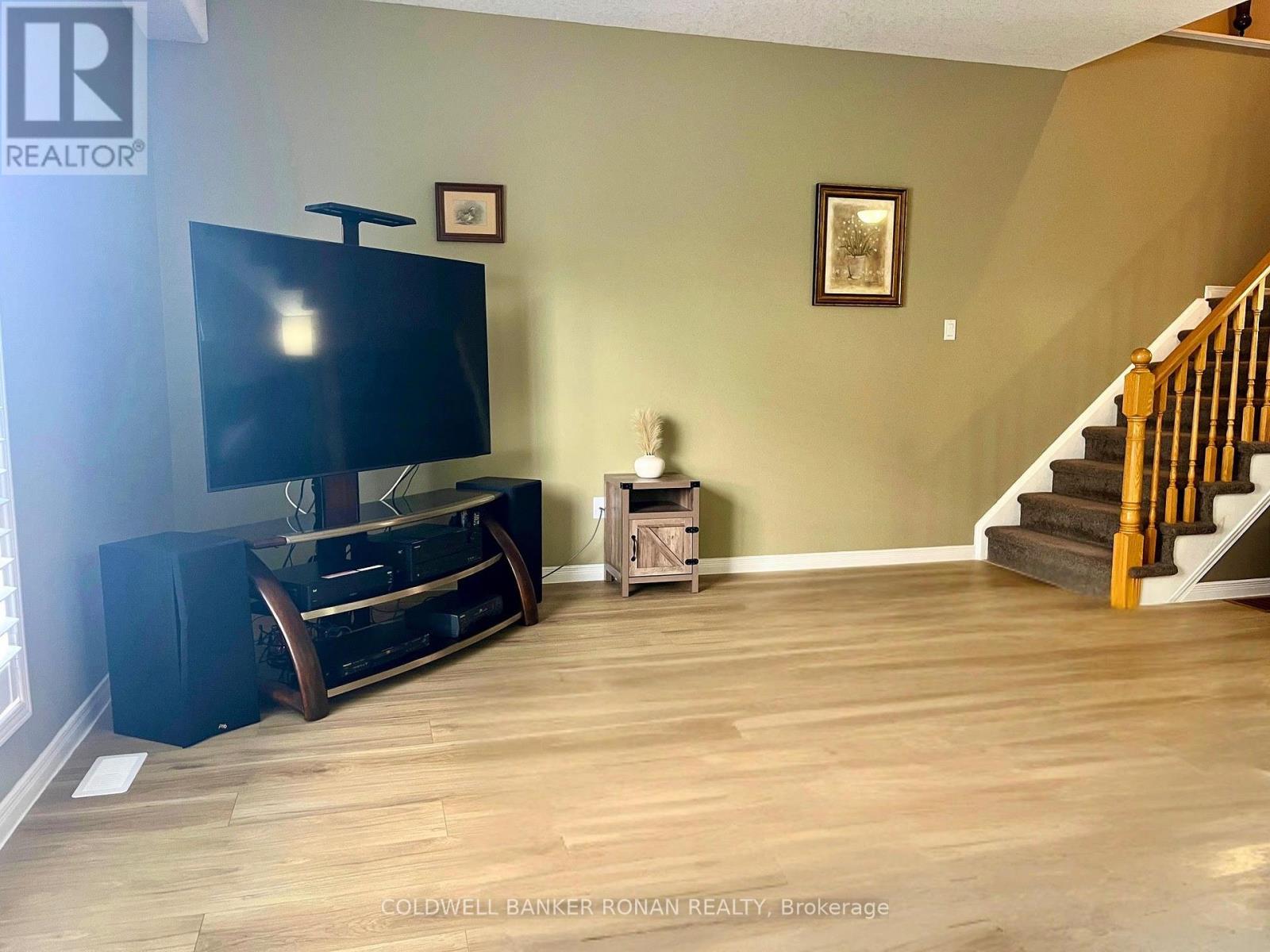 22 Chantler Road, New Tecumseth, Ontario  L9R 2E1 - Photo 13 - N13763302