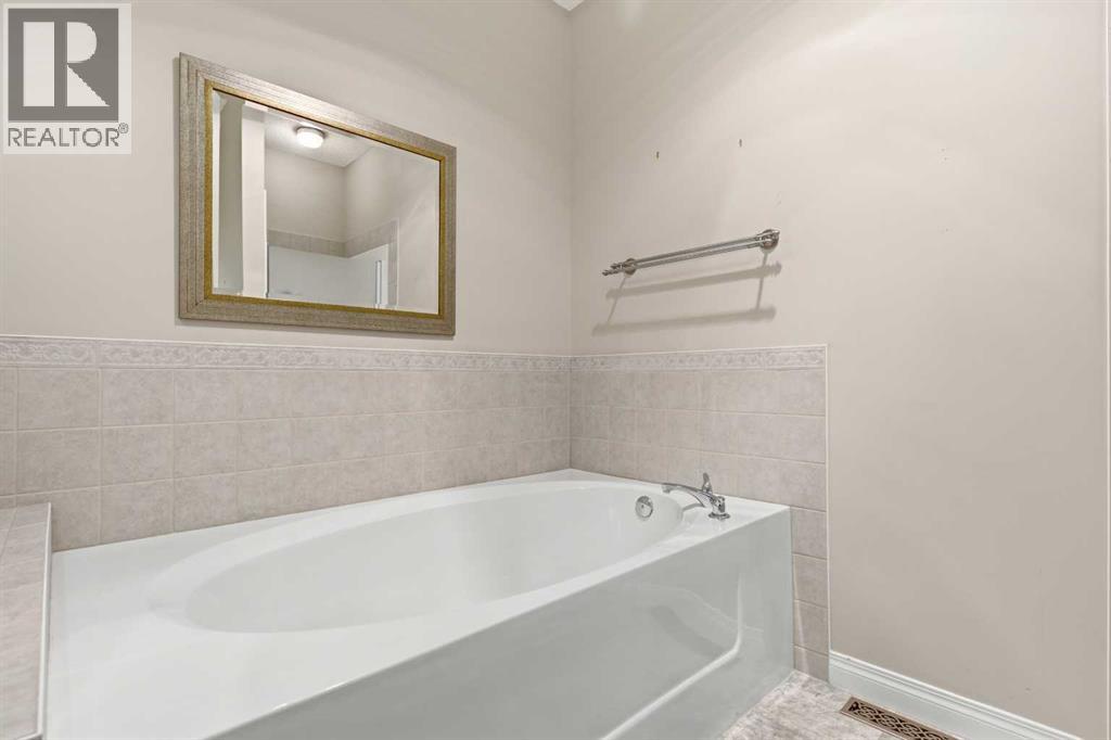 9 Bridle Estates Way Sw, Calgary, Alberta  T2Y 5A7 - Photo 18 - A2343233