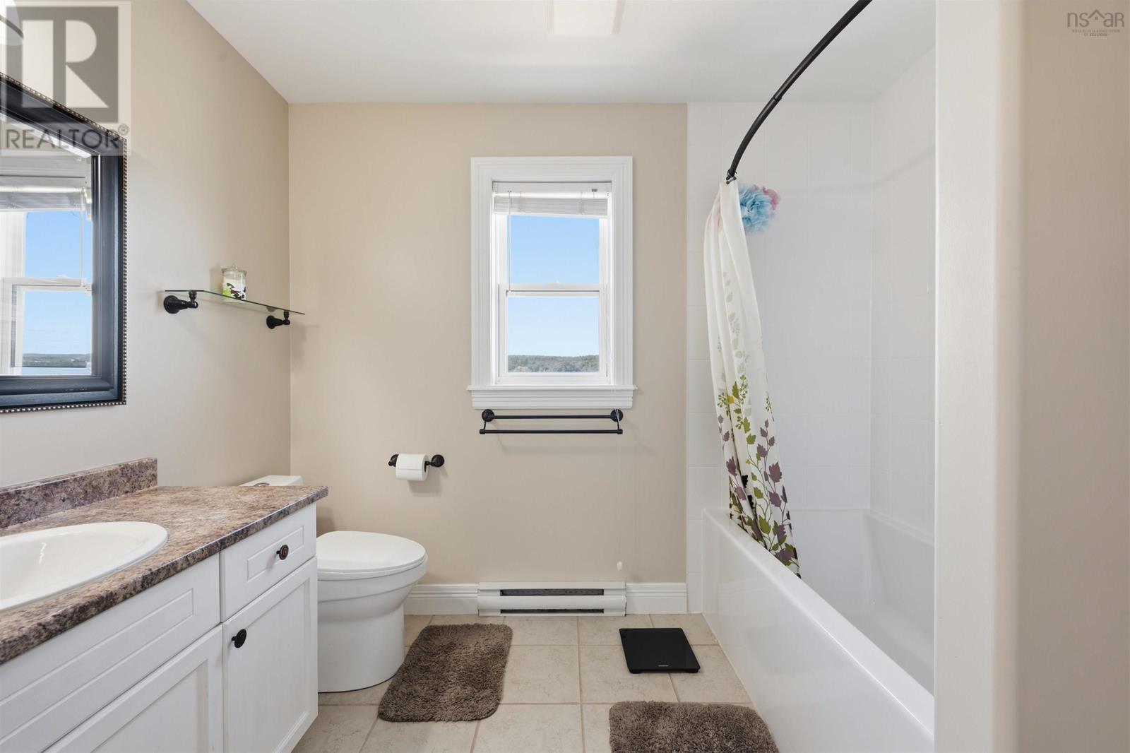 1 Gordon Street, Bedford, Nova Scotia  B4A 2N6 - Photo 34 - 202623257