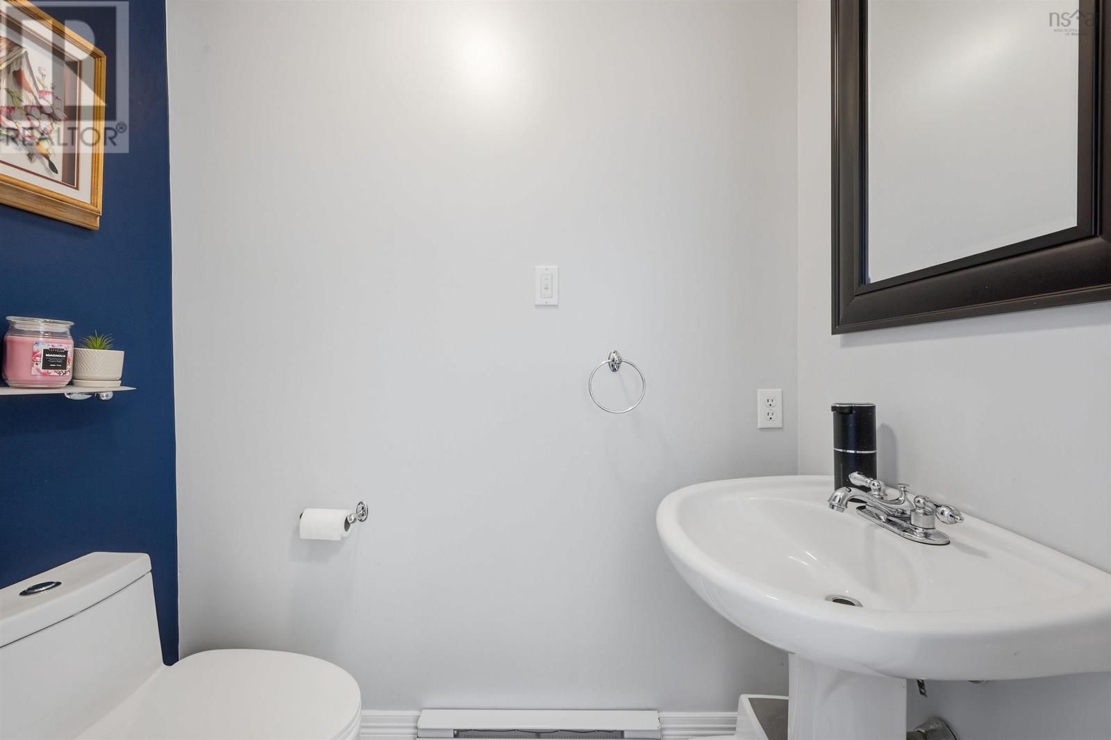 1 Gordon Street, Bedford, Nova Scotia  B4A 2N6 - Photo 8 - 202623257