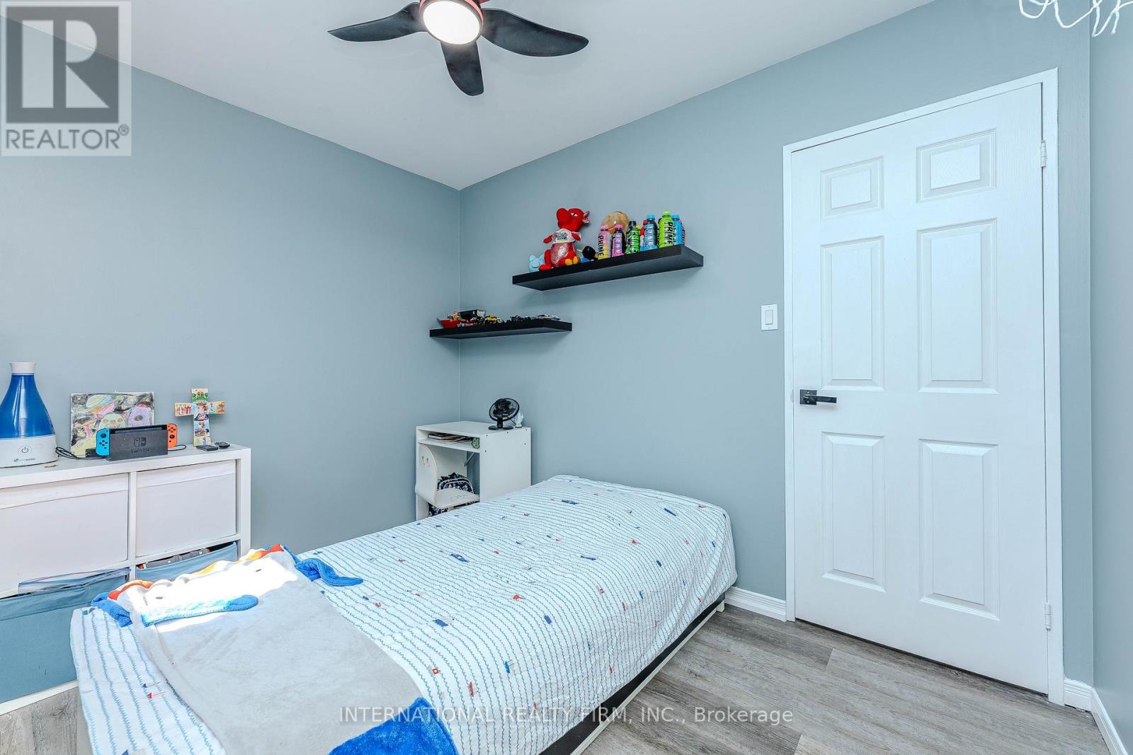 1291 Consort Crescent, Burlington, Ontario  L7M 1J8 - Photo 19 - W13781908